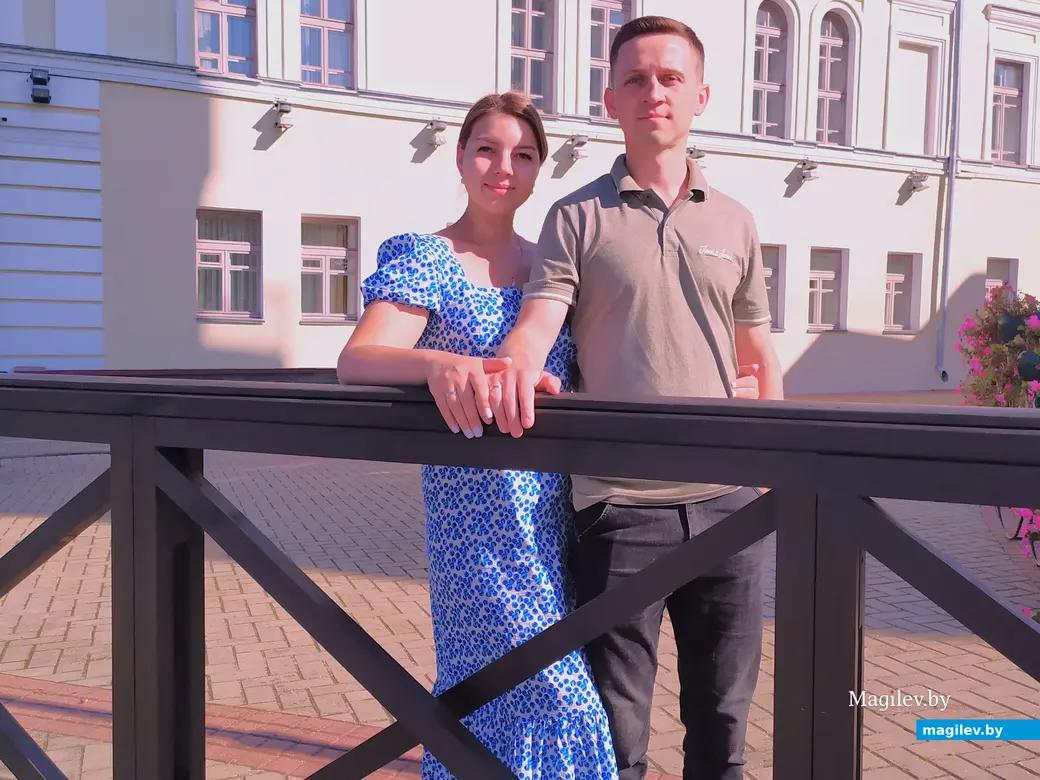 ЗАГС, Могилев. 22.07.2023. Дарья Амельченко и Александр Феськов. Даша выдала замуж маму, а уж потом и сама – следом за ней.