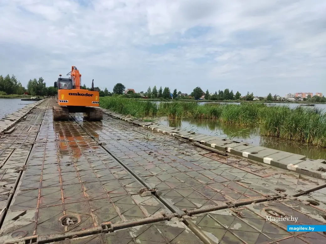 В Могилеве идут работы по очистке Гребеневского водохранилища. 24.07.2023 г.