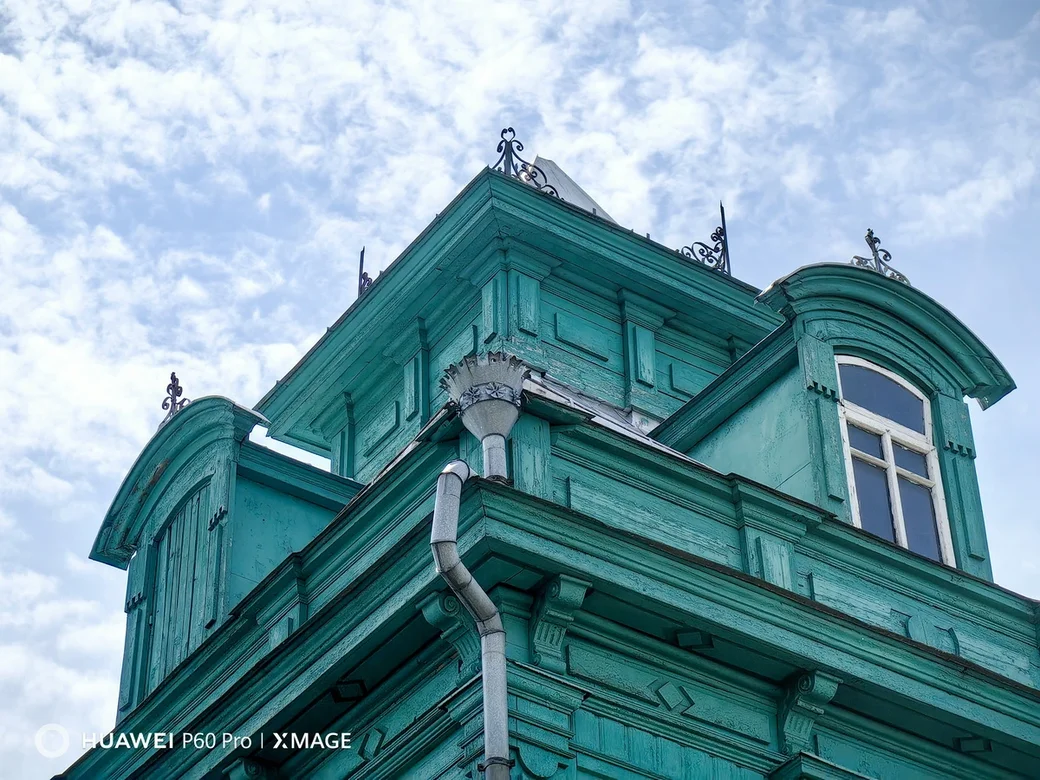 Вот каким увидел Бобруйск флагманский смартфон Huawei P60 Pro