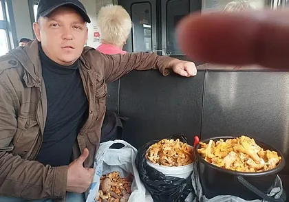 За один поход в лес – почти 9 кг лисичек. Идет конкурс «Грибалка удалась!»