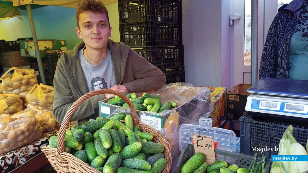 27.07.2023 г. Иван Шкут из деревни Чернин Светлогорского района Гомельской области. Рынок «На Красноармейской» в Бобруйске.