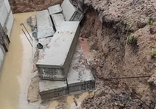 В Могилевском районе электромонтера придавило бетонной плитой. Он погиб