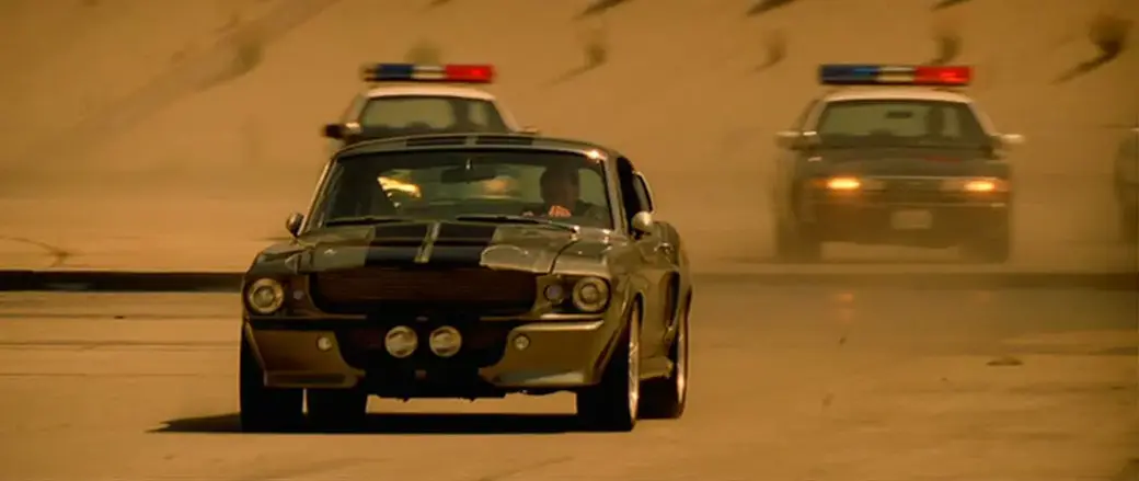 Кадр из фильма «Угнать за 60 секунд».