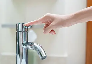 Где в Могилеве отключат горячую воду с 6 августа: рассказываем