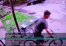 Пьяный могилевчанин за день похитил два велосипеда. Видео