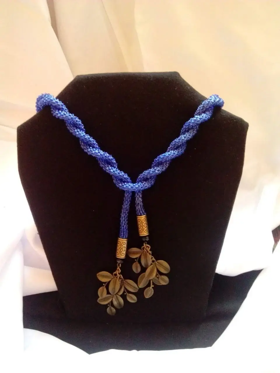 Первое колье, сделанное Светланой Якименко, которое уехало в Канаду.