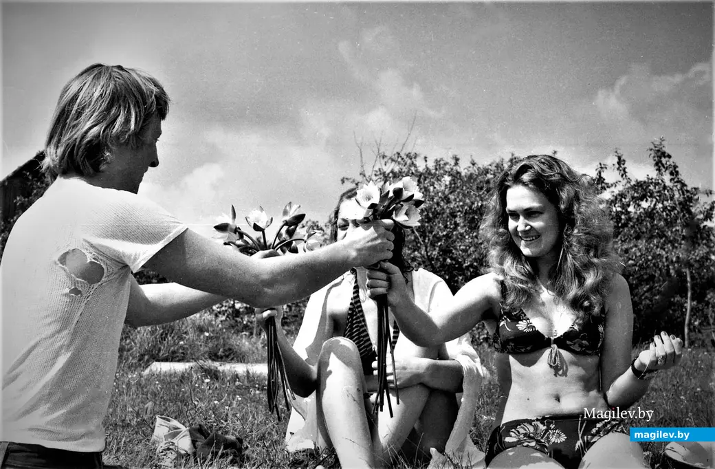 В эпоху хиппи кувшинки пользовались особым спросом. Пригород Могилева, 1970-е годы.