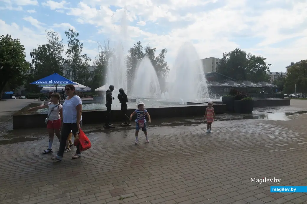 Август 2023 г. Могилев, сквер 40-летия Победы.