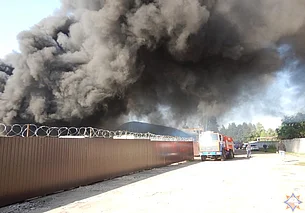 На территории ОАО «Бел ВТИ» в Могилеве горели бытовые отходы