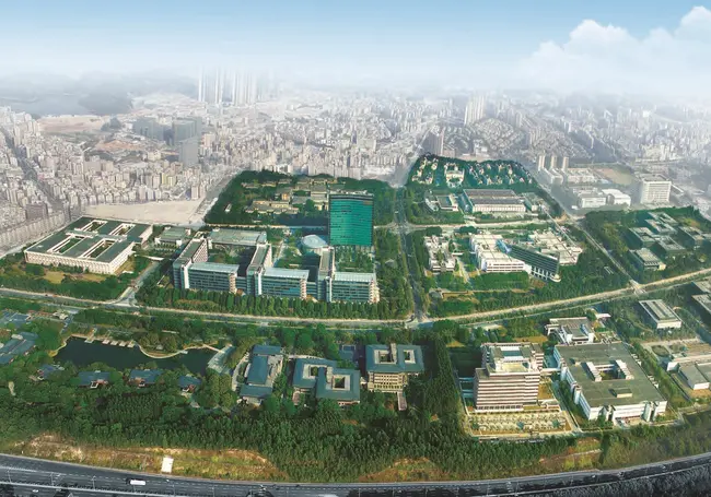 Huawei подвел итоги полугодия: чистая прибыль взлетела на 15%