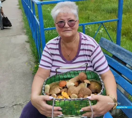 Бобруйчанка Вера Купреева со своим уловом.