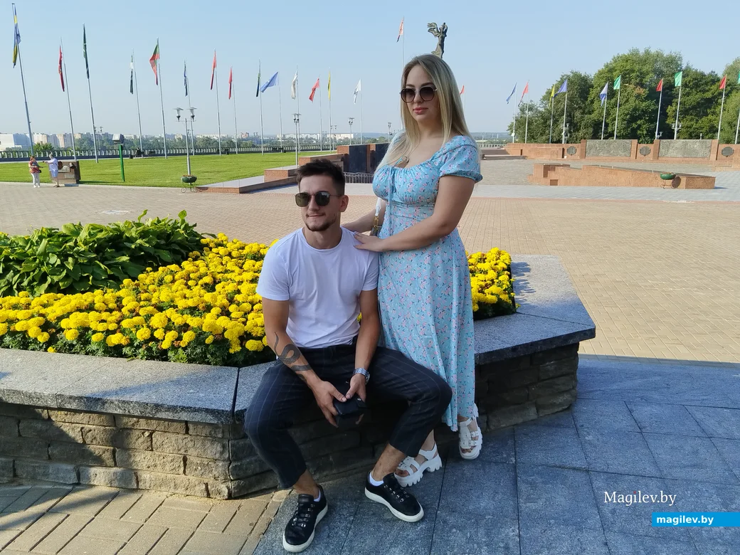 ЗАГС, Могилев. 18.08.2023 г. Виолетта и Сергей Тихоненко. Невеста расплакалась, когда стала описывать любимого.