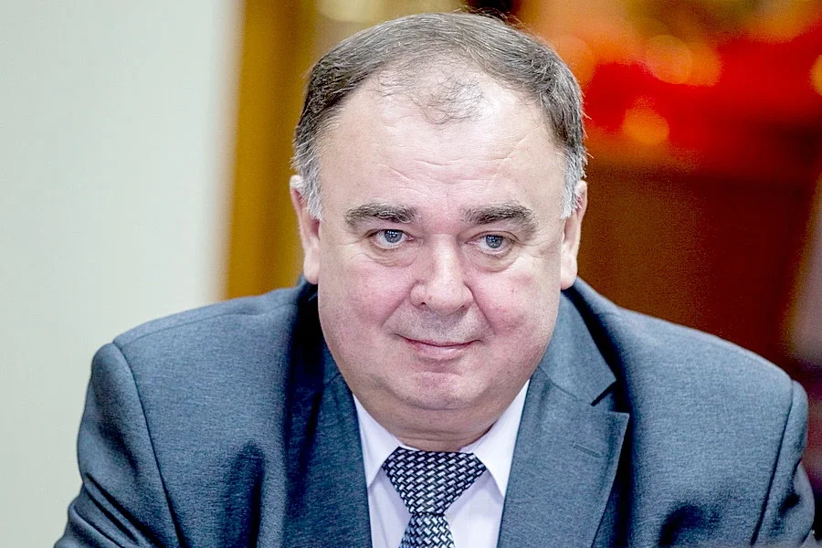 Станислав Бородавко во время работы в Бобруйске.