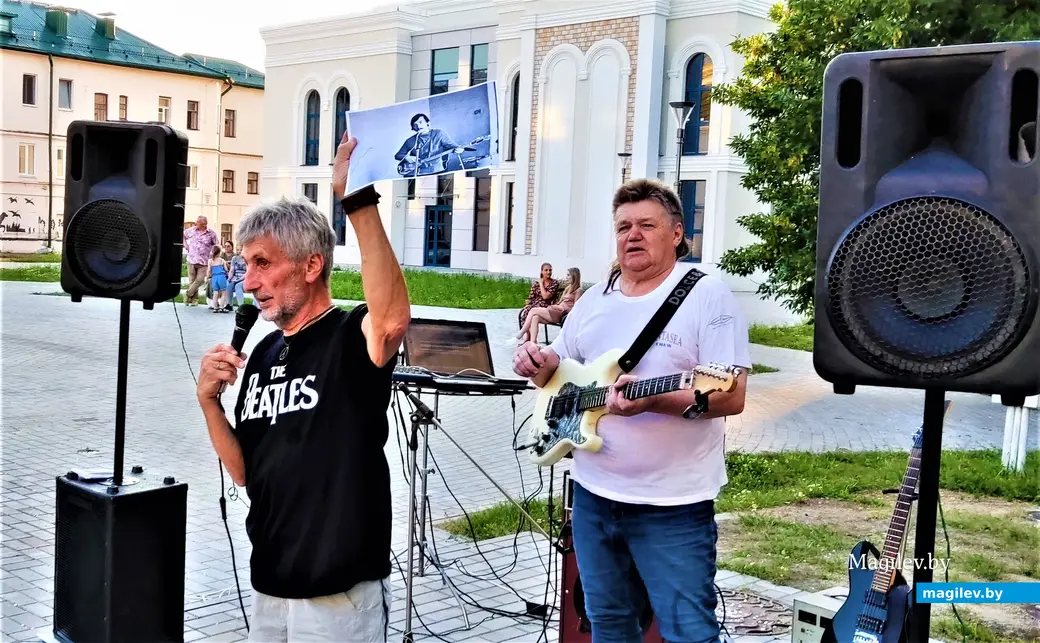 Вечер «Не забывайте своих старых друзей!». Могилев, улица Ленинская, 17.08.2023 г.