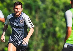 Месси стал самым титулованным футболистом в мире