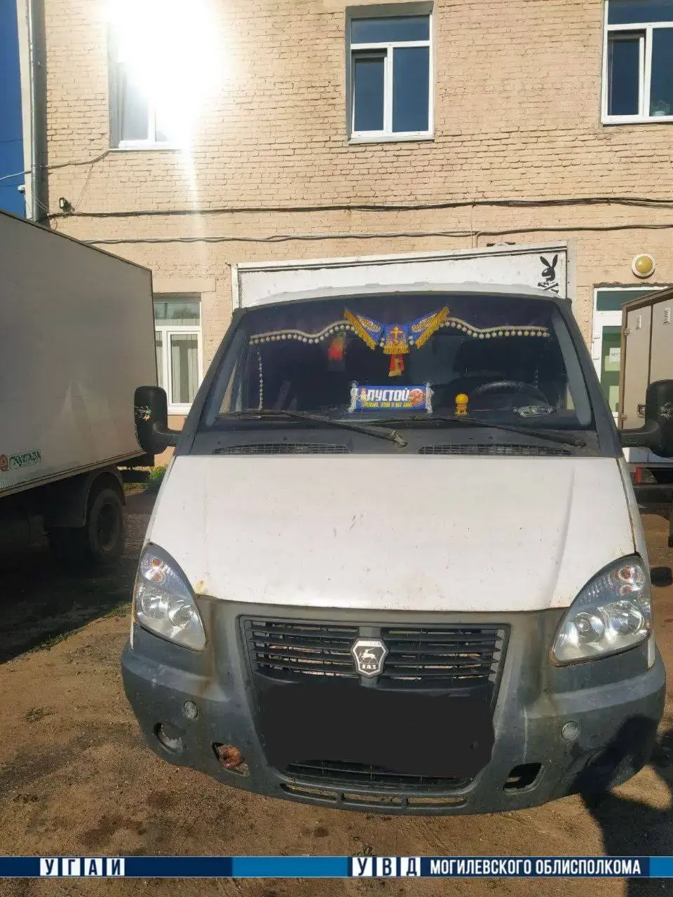 Водитель после аварии попросил подростка не говорить родителям о ДТП и скрылся с места аварии.