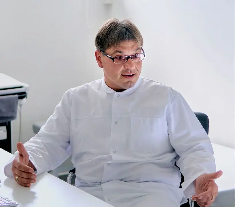 Хирург-онколог медцентра «Генез» Могилева Алексей Гареликов.