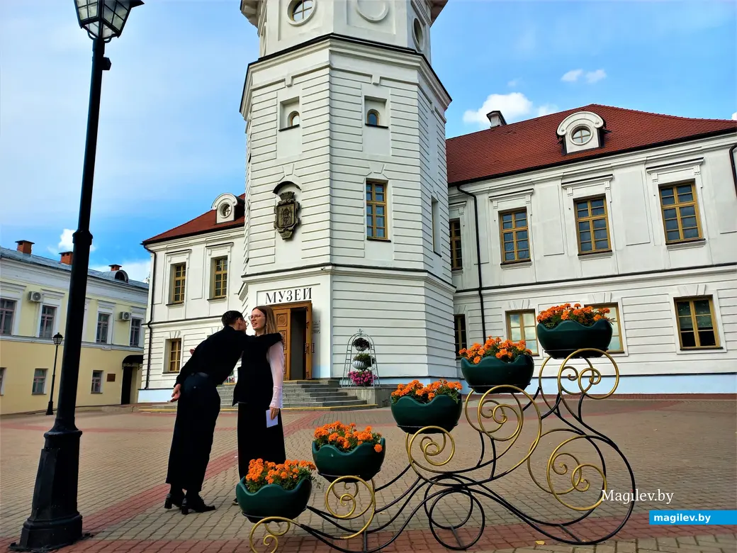 «Заходите к нам еще». Выставка фотографий Дарьи Егоровой. Могилев, городская Ратуша, 25.08.2023 г.