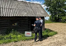 Уверял, что загорелась случайно: в Шкловском районе мужчина поджег сожительницу