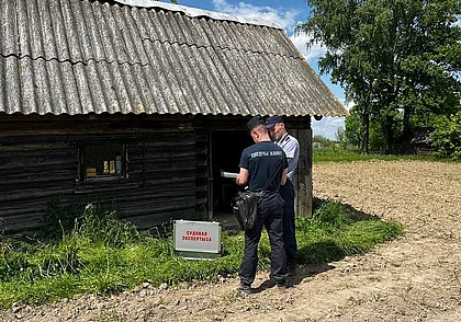 Уверял, что загорелась случайно: в Шкловском районе мужчина поджег сожительницу