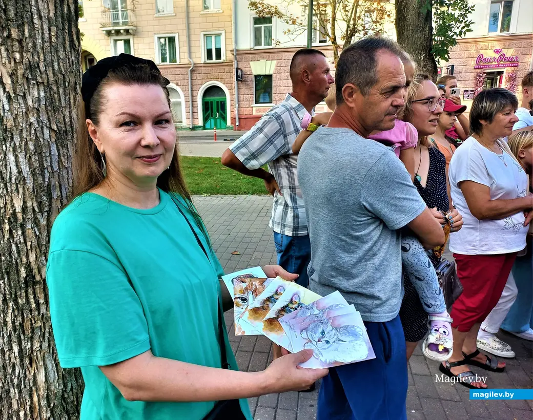 Творческая акция «Острова добра» в защиту животных. Могилев, Комсомольский сквер, 27.08.2023 г.