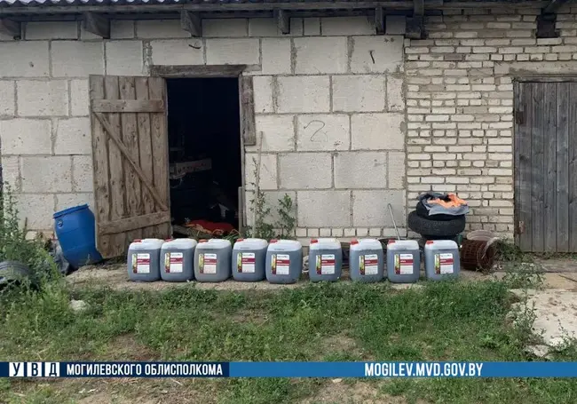 Механизатор из Могилевского района украл удобрения на 3,4 тысячи рублей