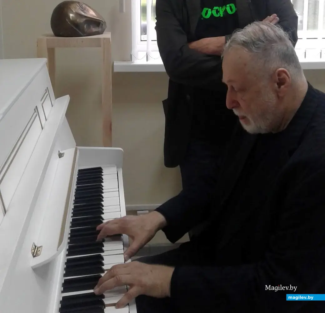 Владимир Браиловский, галерея Андрея Воробьева на Дубровенке. Могилев, 2017 г.