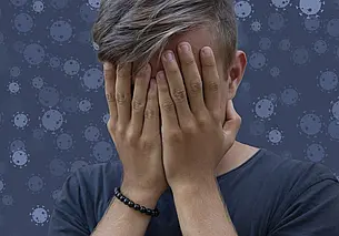 Сын не поступил в вуз и тяжело это переживает. Как быть, советует психолог