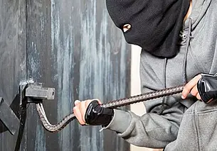 Могилевчанин попрощался с вещами на сумму 1700 рублей, хранившимися в его гараже