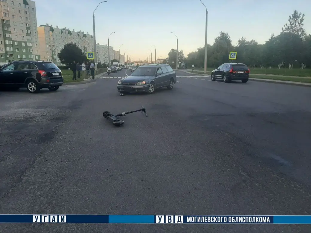 В Могилеве школьник на электросамокате попал в ДТП. Фото УВД Могилевского облисполкома.