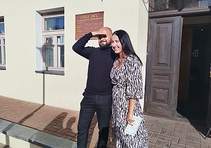 «Родители еще не знают о свадьбе, сегодня будем всех удивлять». Свадебная пара недели