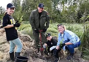 Сыщики Могилевщины посадили лес. Фотофакт
