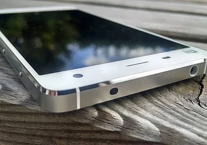 Во время совместного отдыха могилевчанин незаметно вытащил телефон у друга