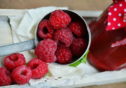 Чем обязательно нужно подкормить малину в сентябре: так поступают только опытные садоводы