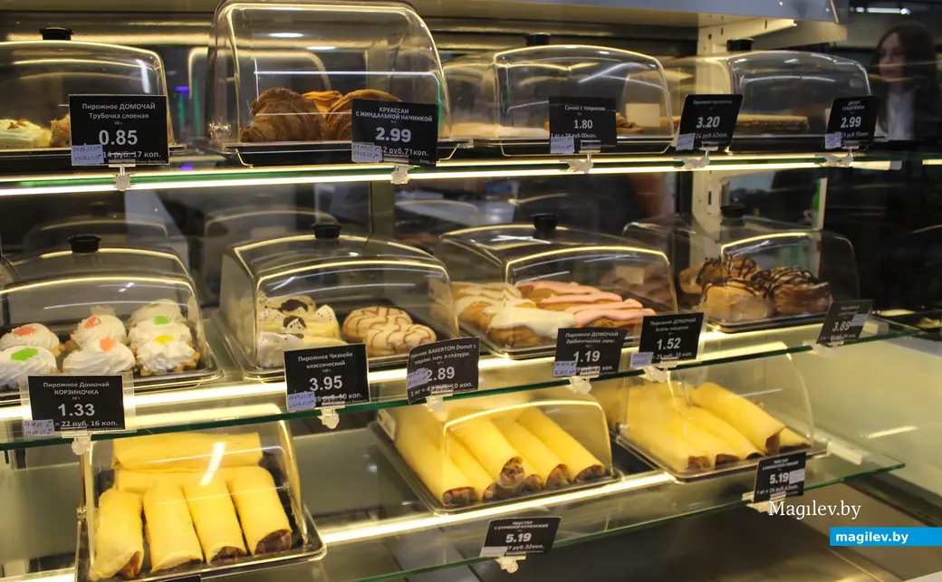 Кафе «Заўжды ЦІКAVА» в Могилеве: ул. Карла Маркса, 11 (под одной крышей с АЗС №99).