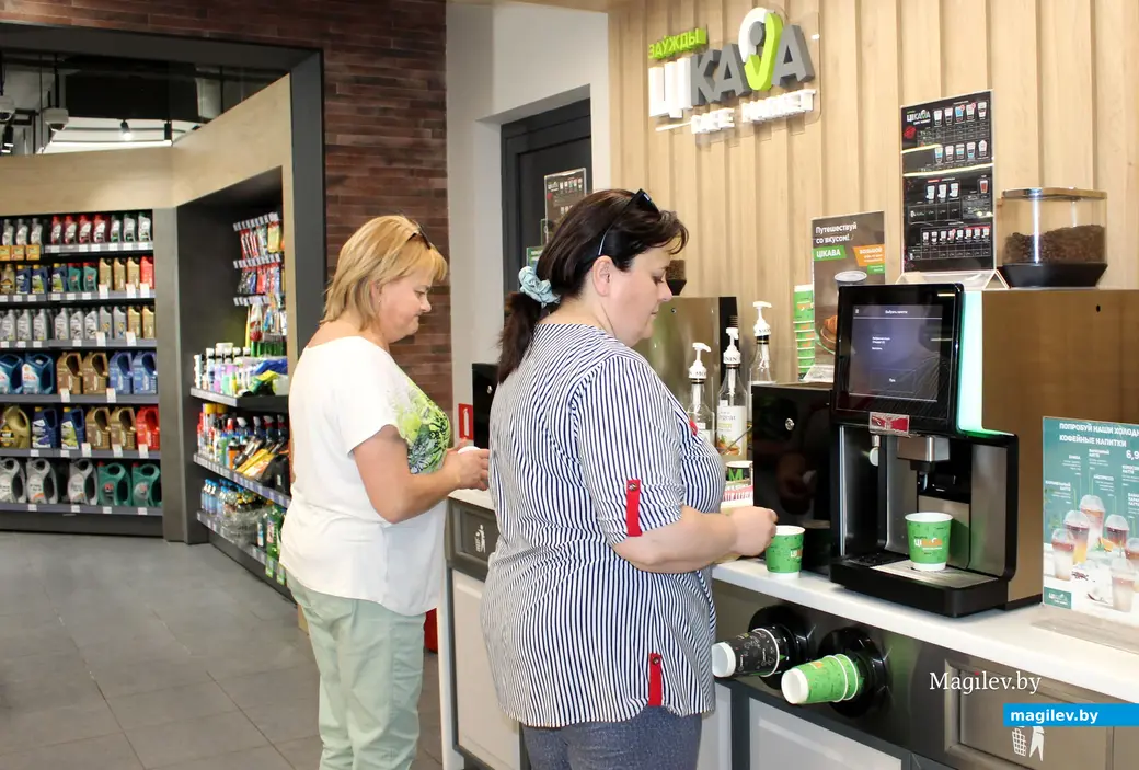 Кафе «Заўжды ЦІКAVА» в Могилеве: ул. Карла Маркса, 11 (под одной крышей с АЗС №99).