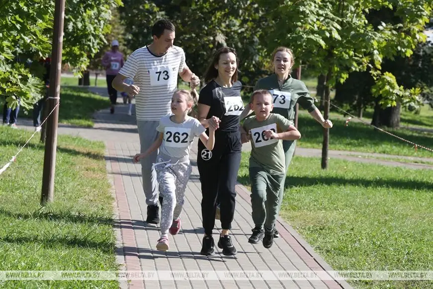 Могилев, парк Подниколье, 17 сентября 2023 года. Забег единства. Фото: БЕЛТА.