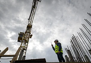 Больше выходных и три отпуска: с 1 января серьезно меняют Трудовой кодекс