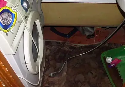 В Калинковичах девушку убило током в ванной