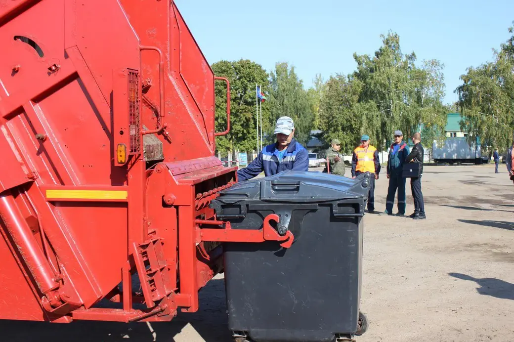 Областной конкурс профмастерства среди водителей мусоровозов проходил в Могилеве. 2023 год. Фото ТК Могилев – мой город.