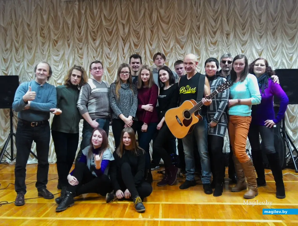 Финал творческого вечера клуба «Последний экземпляр». Могилев, 2010-е годы.
