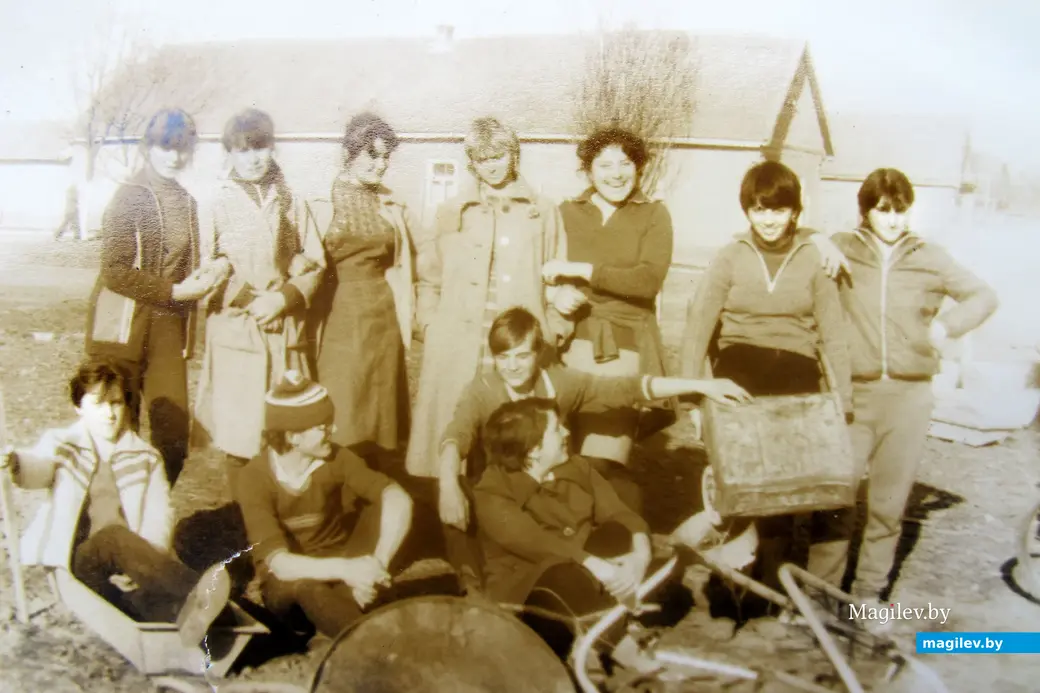 В 9 или 10 классе на сборе металлолома.