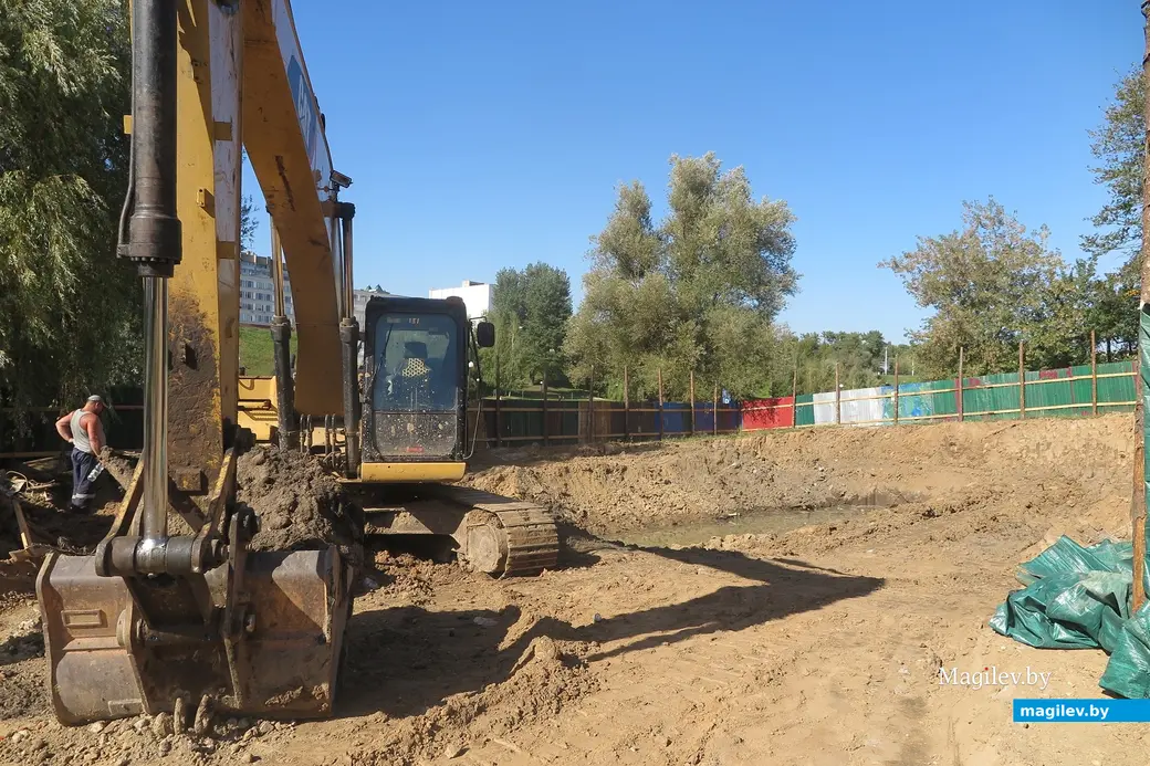 27 сентября 2023 г. Могилев. На Дубровенке идет стройка.