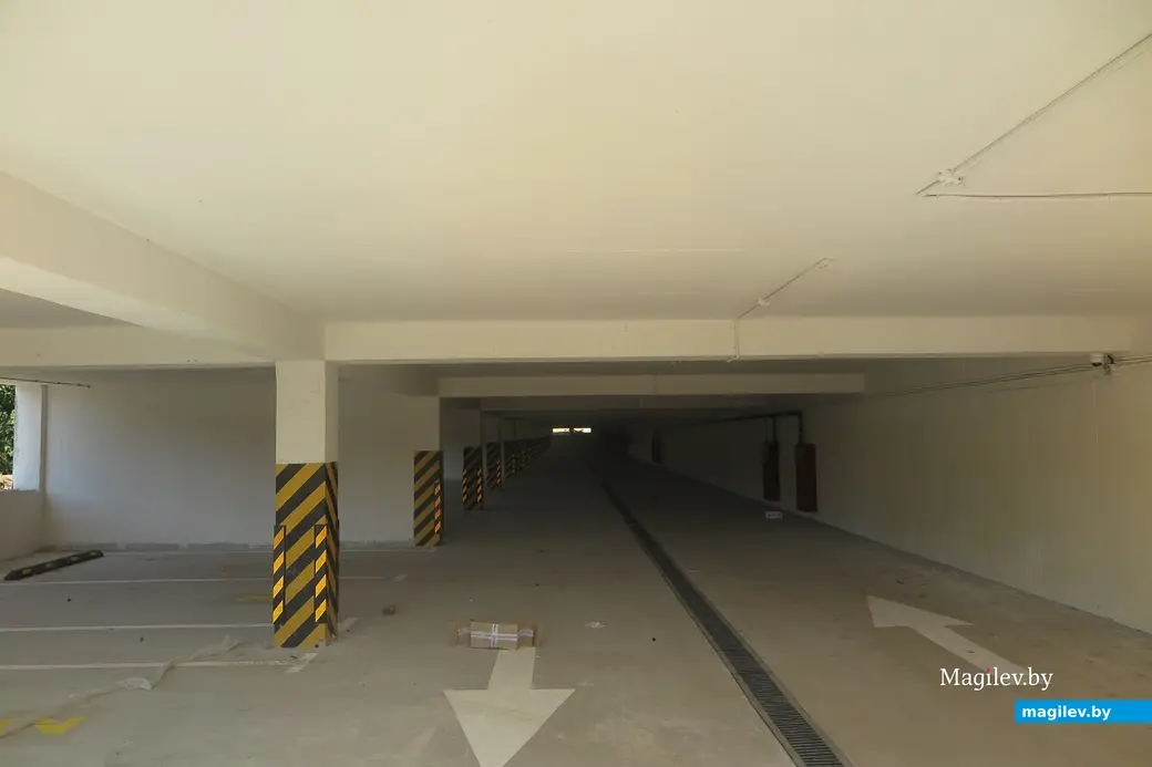 27 сентября 2023 г. Могилев. Вот для этой парковки строят внизу, на Дубровенке, очистные сооржения.