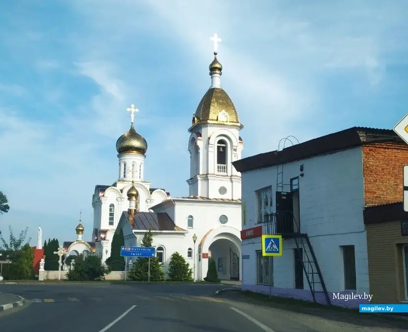 Кафедральный собор святителей Кирилла и Лаврентия Туровских.
