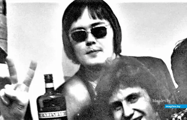 Вася Мак Овчинников носил очки отнюдь не для пижонства. Могилев, 1974 г.