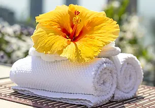 Умывание горячим полотенцем: вся правда о косметической процедуре