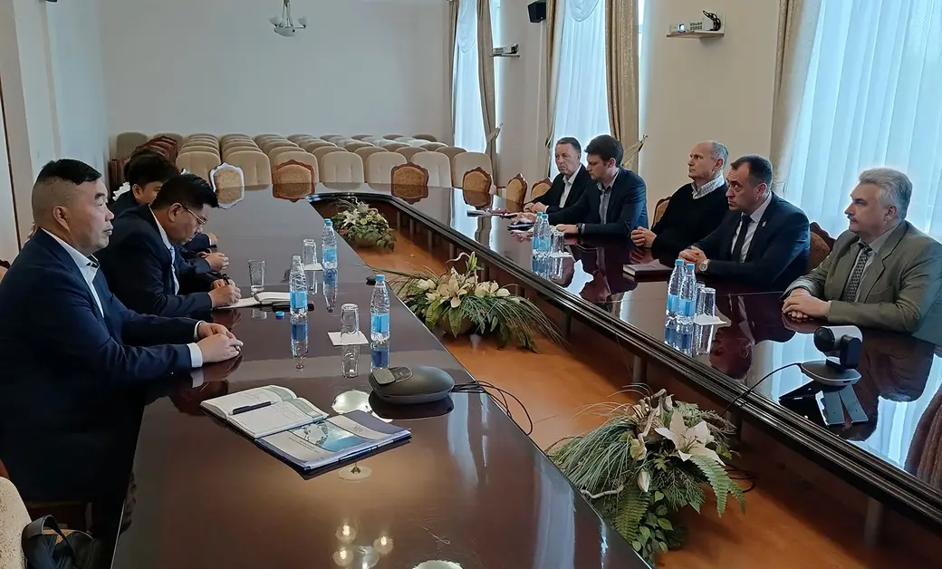 Могилев посетила делегация из Китая. БРУ. Могилев октябрь 2023 года.