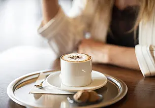 Диетолог рассказала, как чашка кофе на завтрак влияет на размер талии