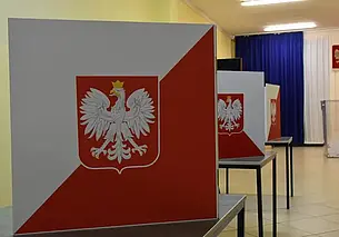 В Польше проходят парламентские выборы и референдум